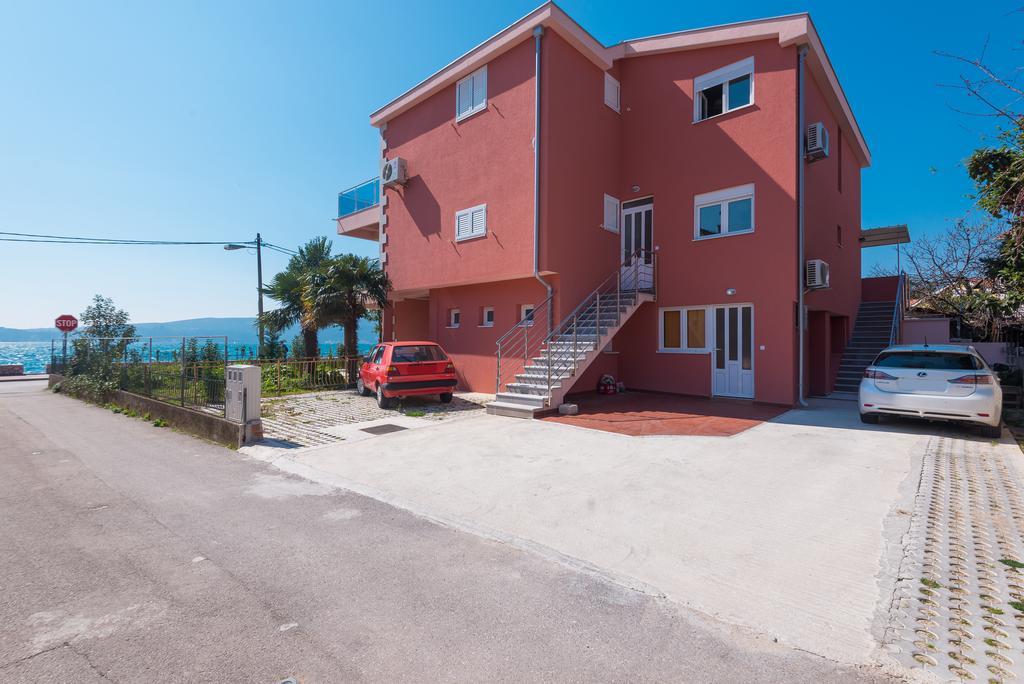 Apartments Delfin Tivat Exterior foto